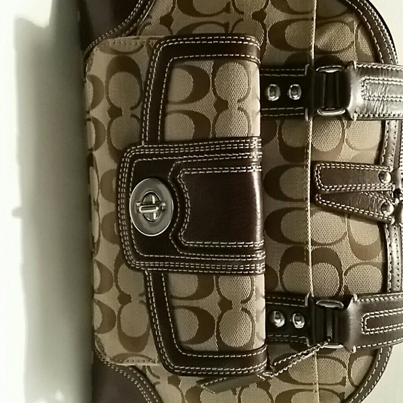 Coach Hampton Tan Signature Zip Satchel - LN - Picture 4 of 8